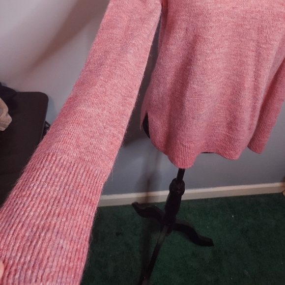 Old Navy Size Small Pink/Purple Sweater Long Sleeve Crew Neck Oversized - Picture 5 of 9